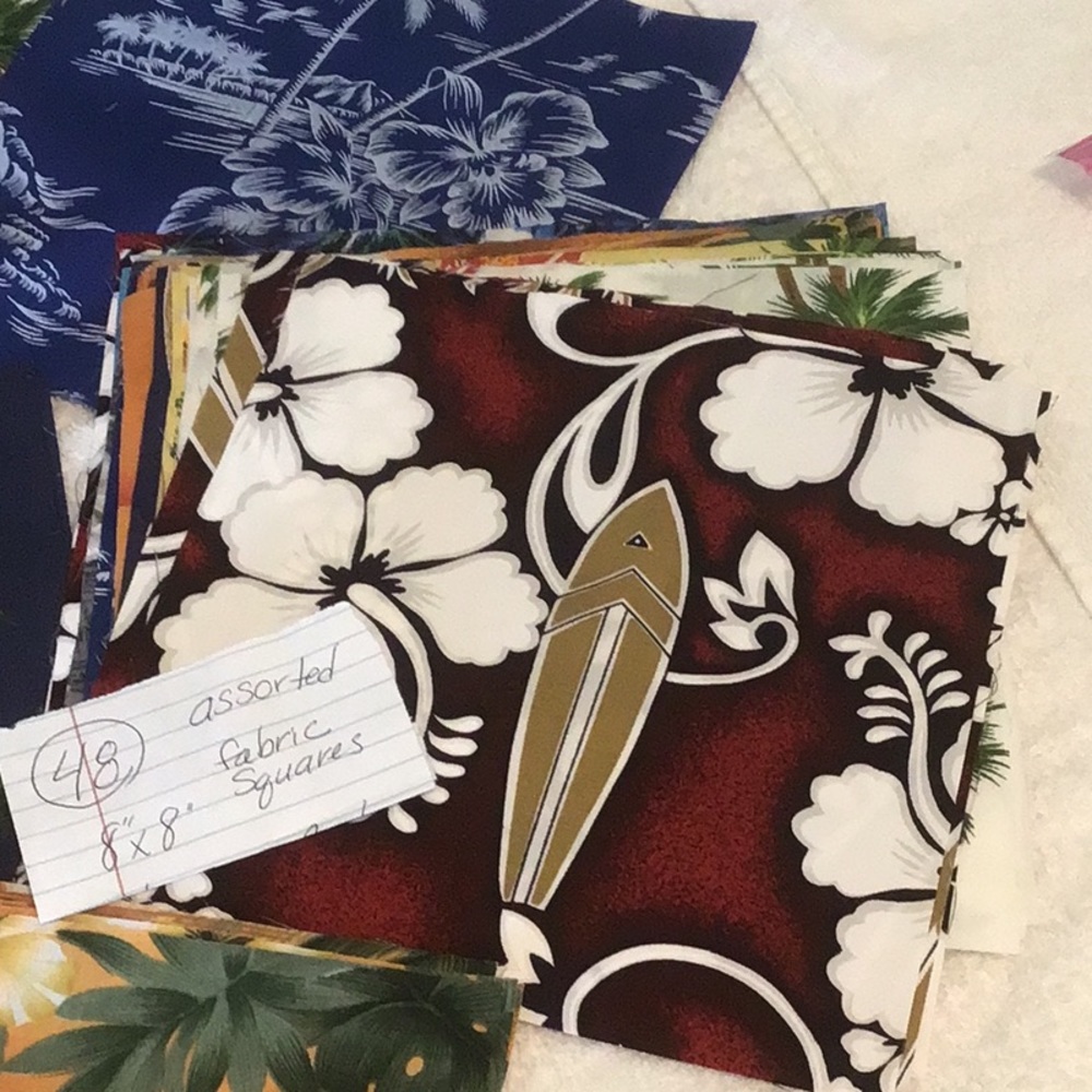 Assorted Hawaiian fabric squares8x8” Photo represent Where is included some vari
